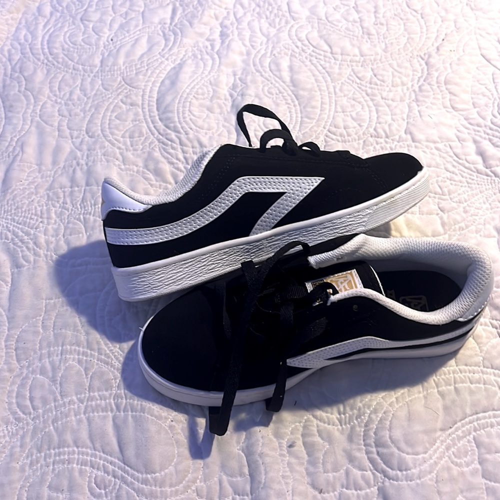 Kids shoes